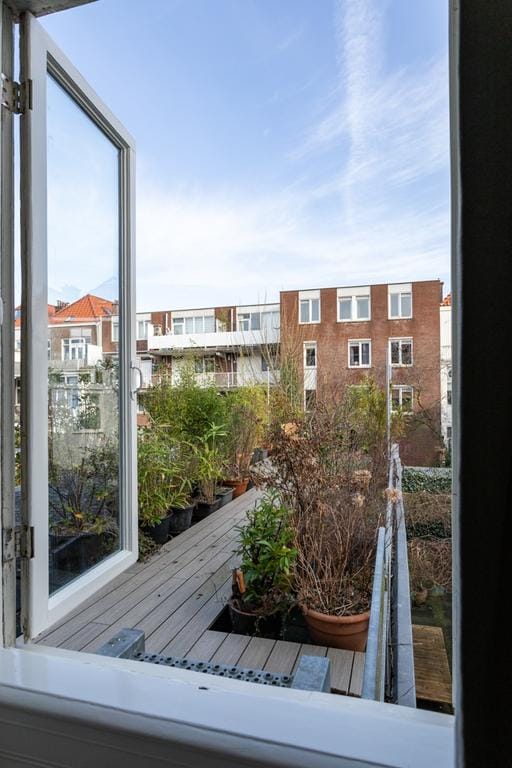 Photo 82 of De Perponcherstraat 63