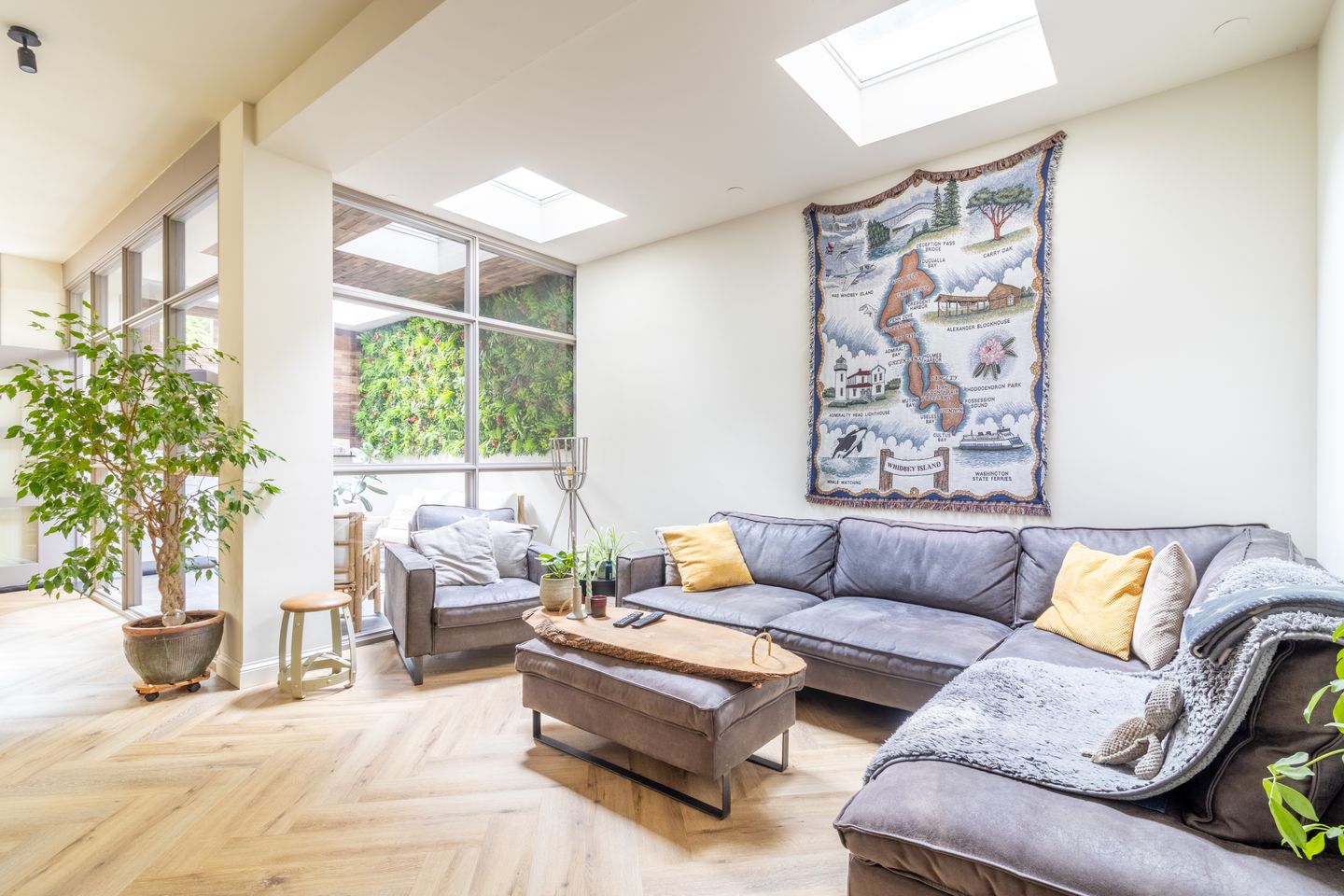 Photo 4 of Burg Grothestraat 53-F