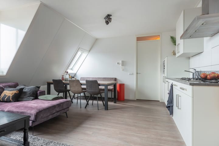 Foto 15 van De Hoven 9