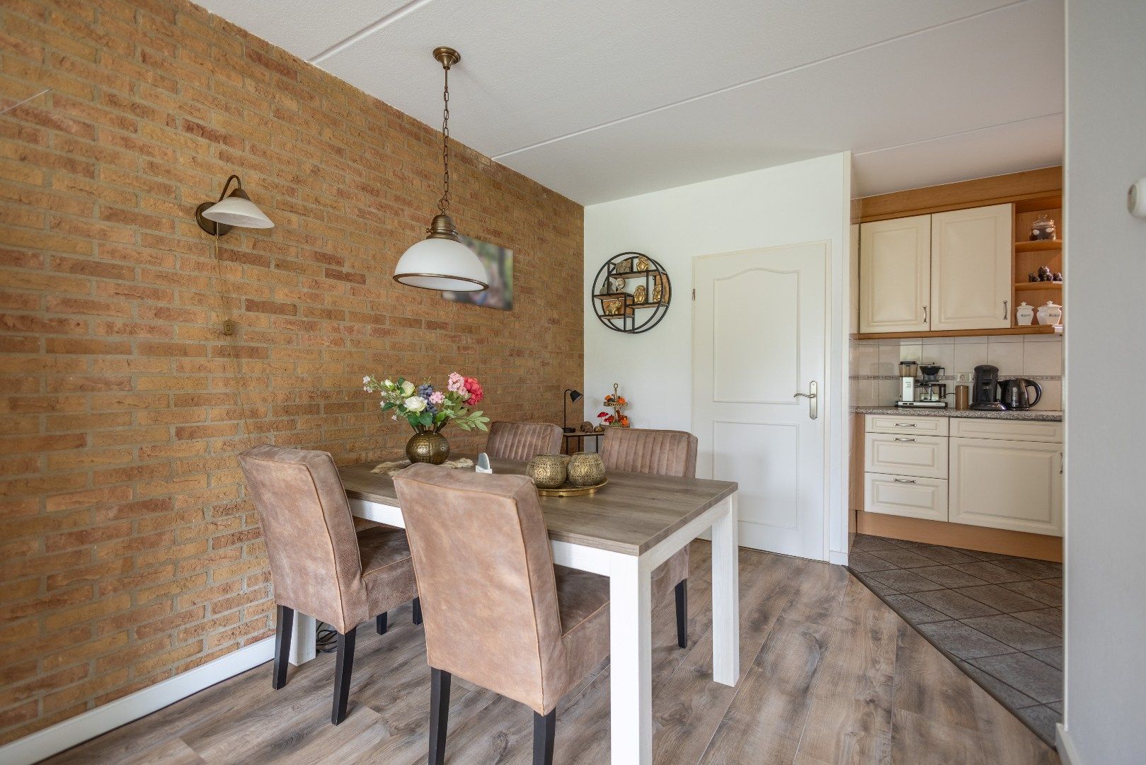 Foto 12 van Esdoornlaan 51