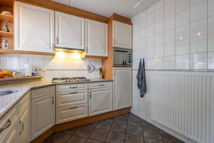 Foto 15 van Esdoornlaan 51