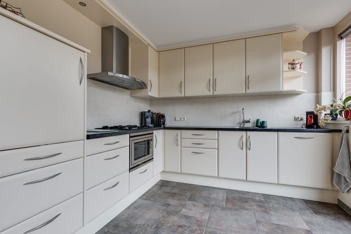 Photo 14 of Sleedoornstraat 57