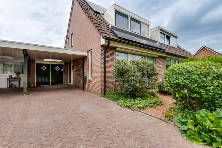 Photo 36 of Sleedoornstraat 57