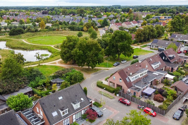 Photo 41 of Sleedoornstraat 57