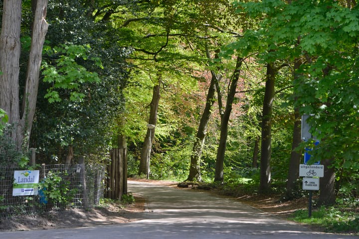 Foto 11 van Woensbergweg 1