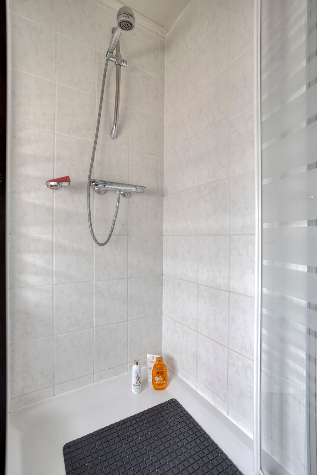 Photo 17 of Axelsestraat 24