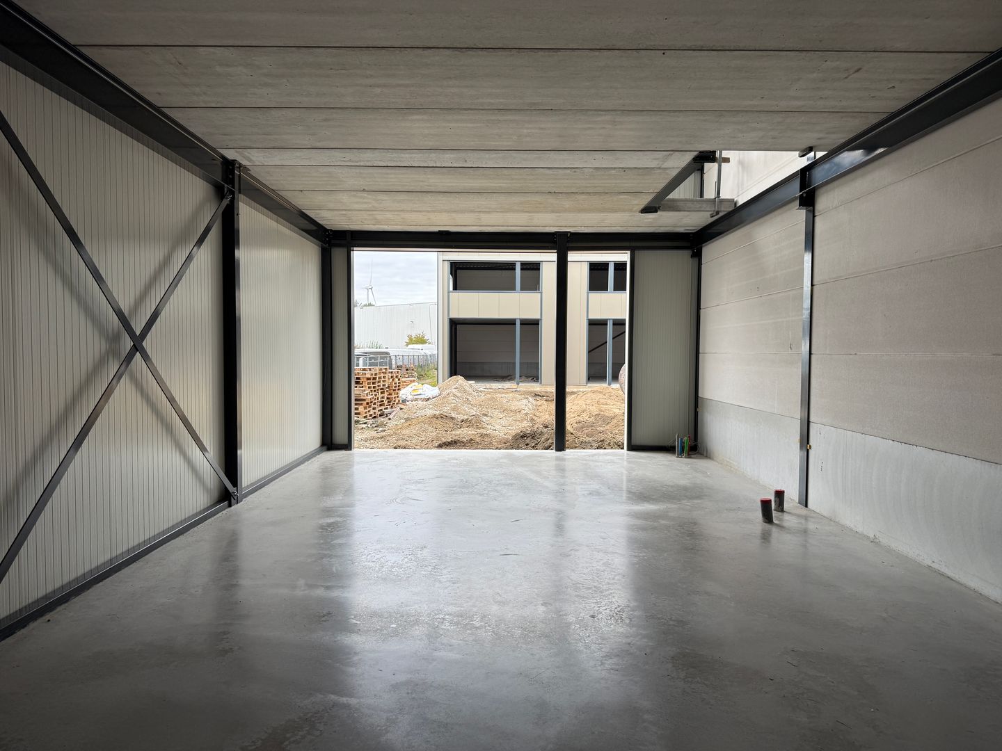 View photo 3 of Duisburgstraat 17