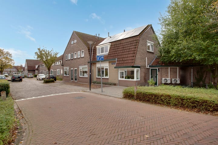 Photo 5 of Ringovenstraat 27