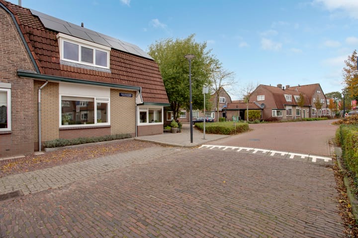 Photo 6 of Ringovenstraat 27