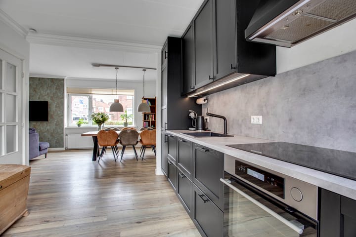 Photo 14 of Ringovenstraat 27