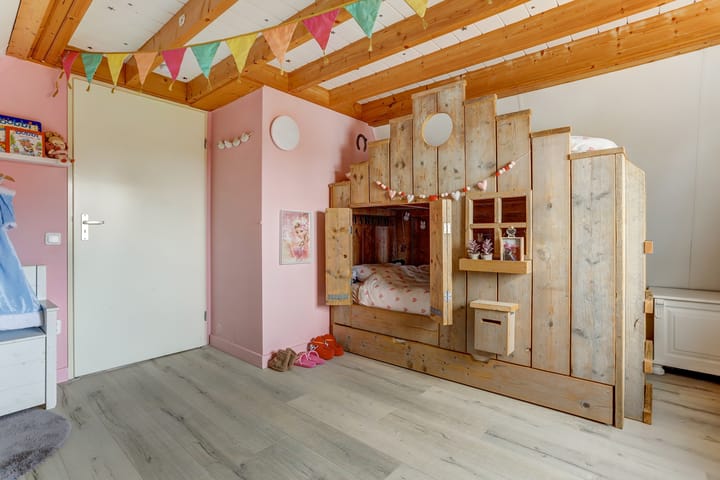 Photo 22 of Scheepjesbrug 504