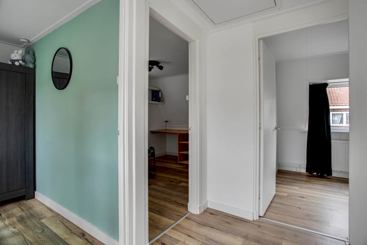 Photo 25 of Ringovenstraat 27