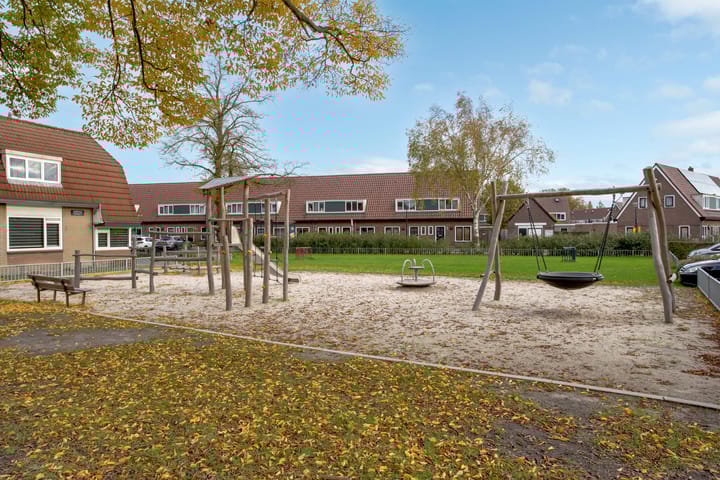 Photo 41 of Ringovenstraat 27