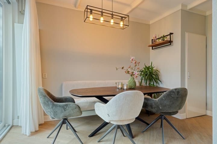 Foto 8 van Clematisstraat 100