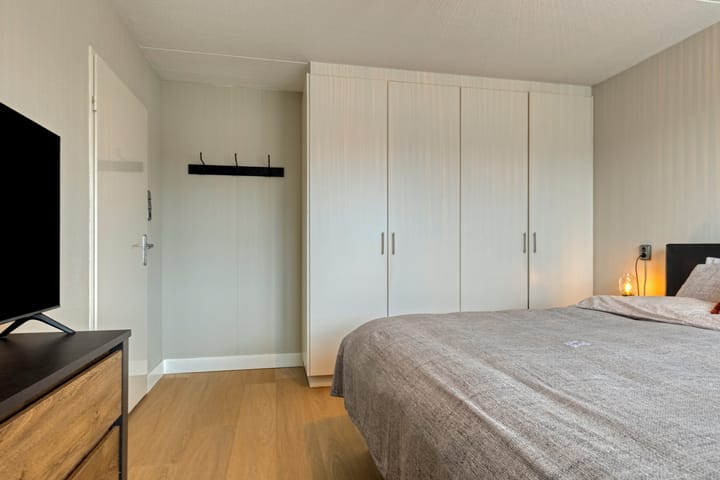 Foto 16 van Clematisstraat 100