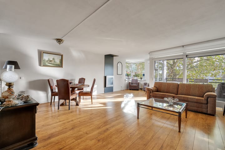 Photo 2 of Grotestraat 184-C