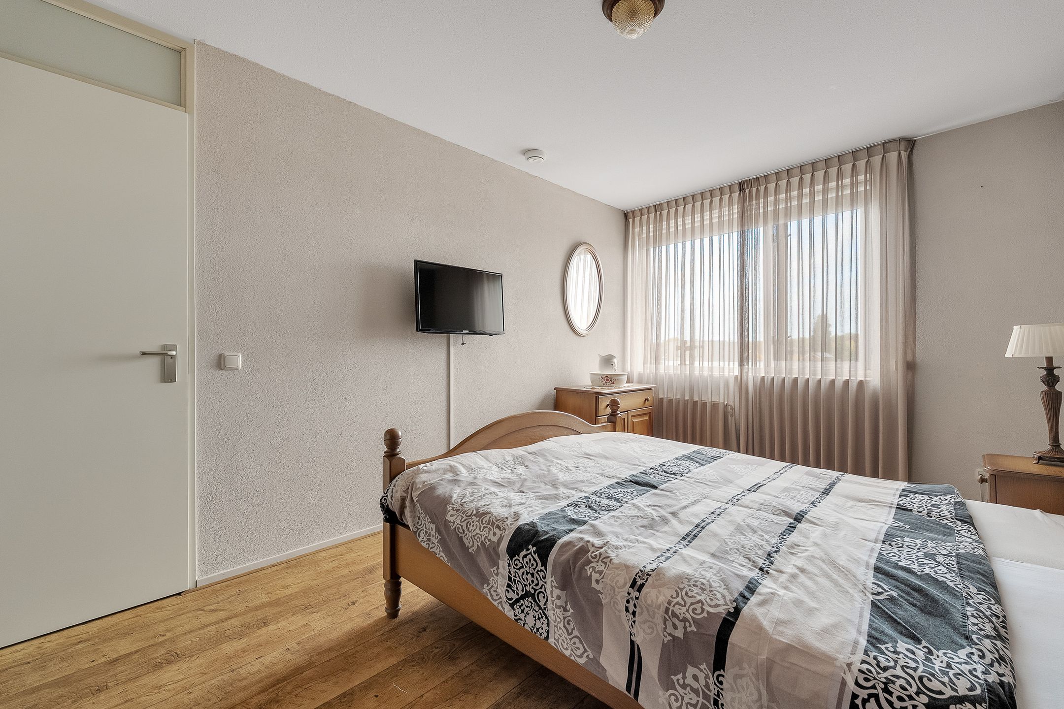 Photo 15 of Grotestraat 184-C