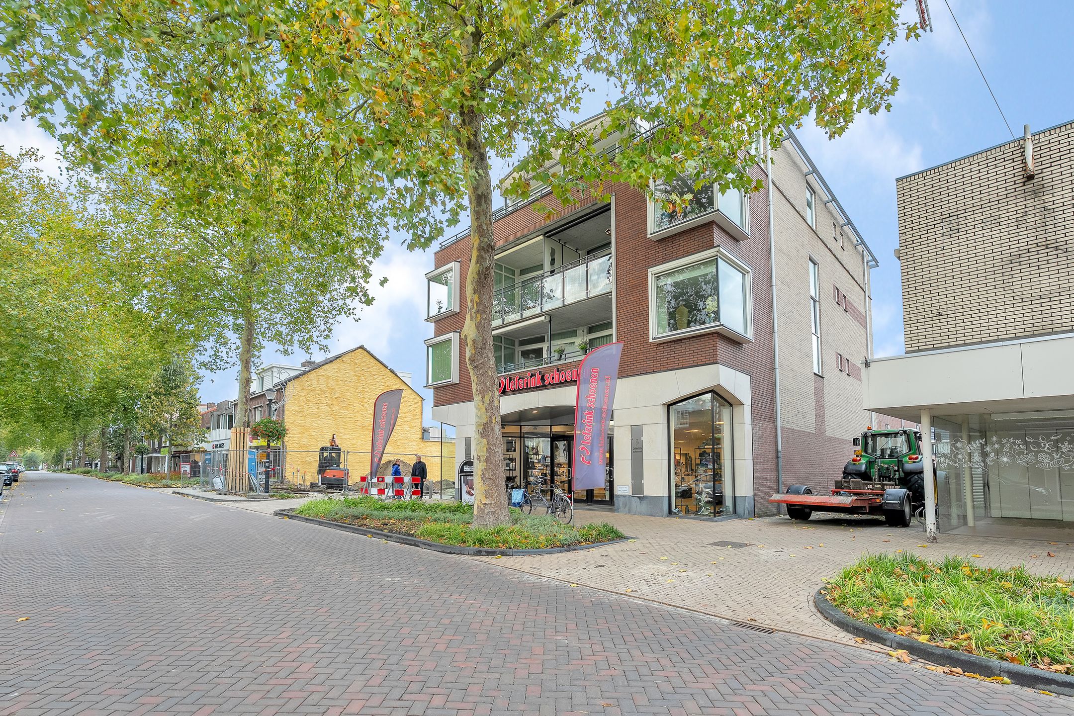 Photo 21 of Grotestraat 184-C