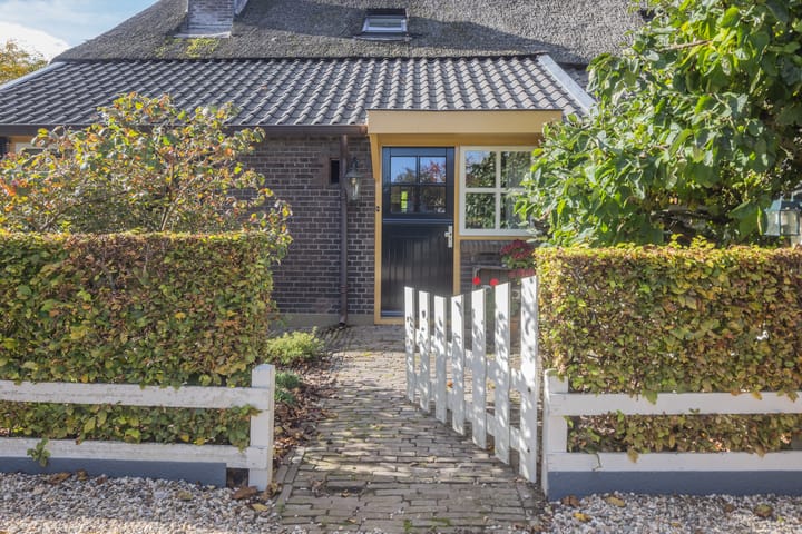 Photo 10 of Kerkstraat 93