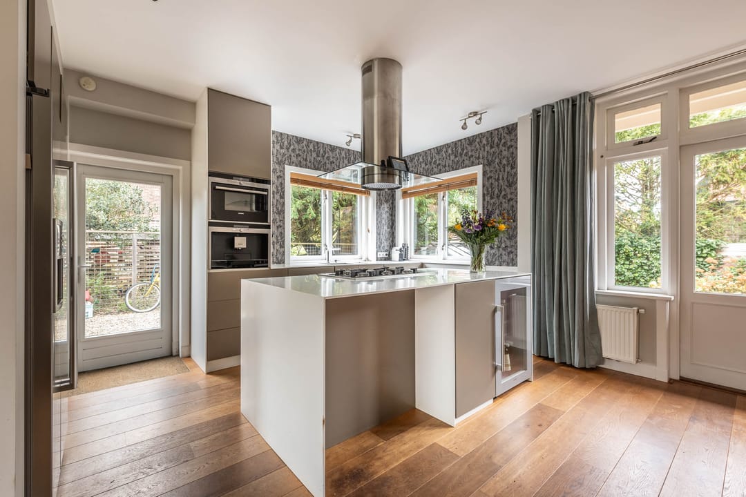 Photo 11 of Johan Verhulstweg 34