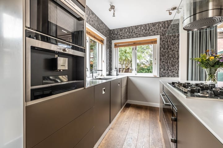 Photo 12 of Johan Verhulstweg 34