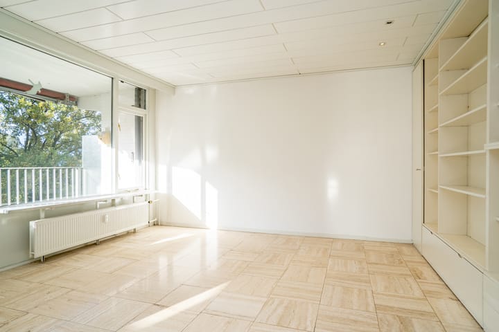 Foto 11 van Marthalaan 2-605