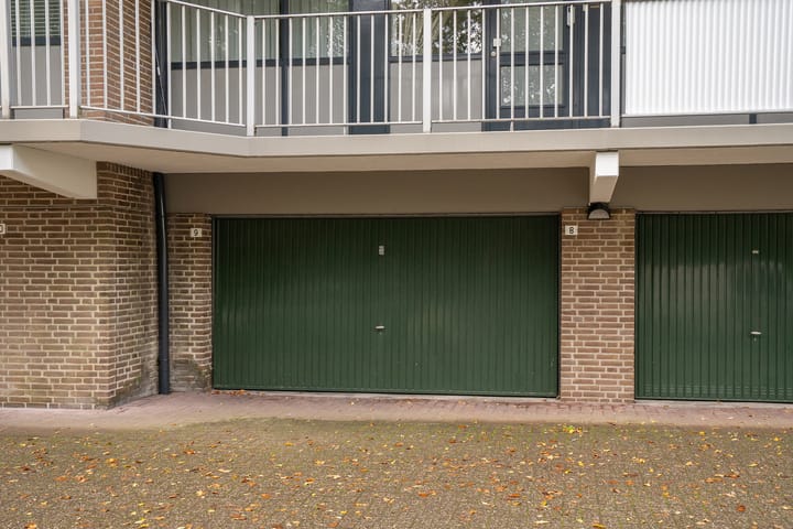 Foto 27 van Marthalaan 2-605