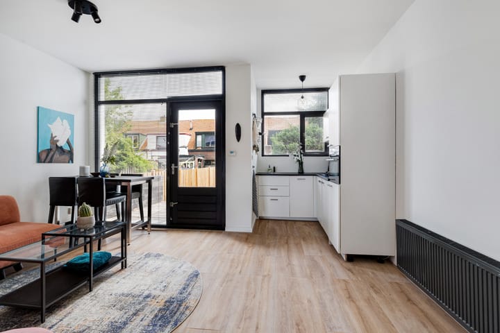 Foto 8 van Emmastraat 4-B