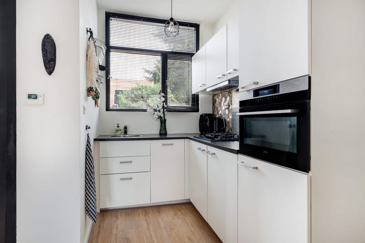 Foto 13 van Emmastraat 4-B