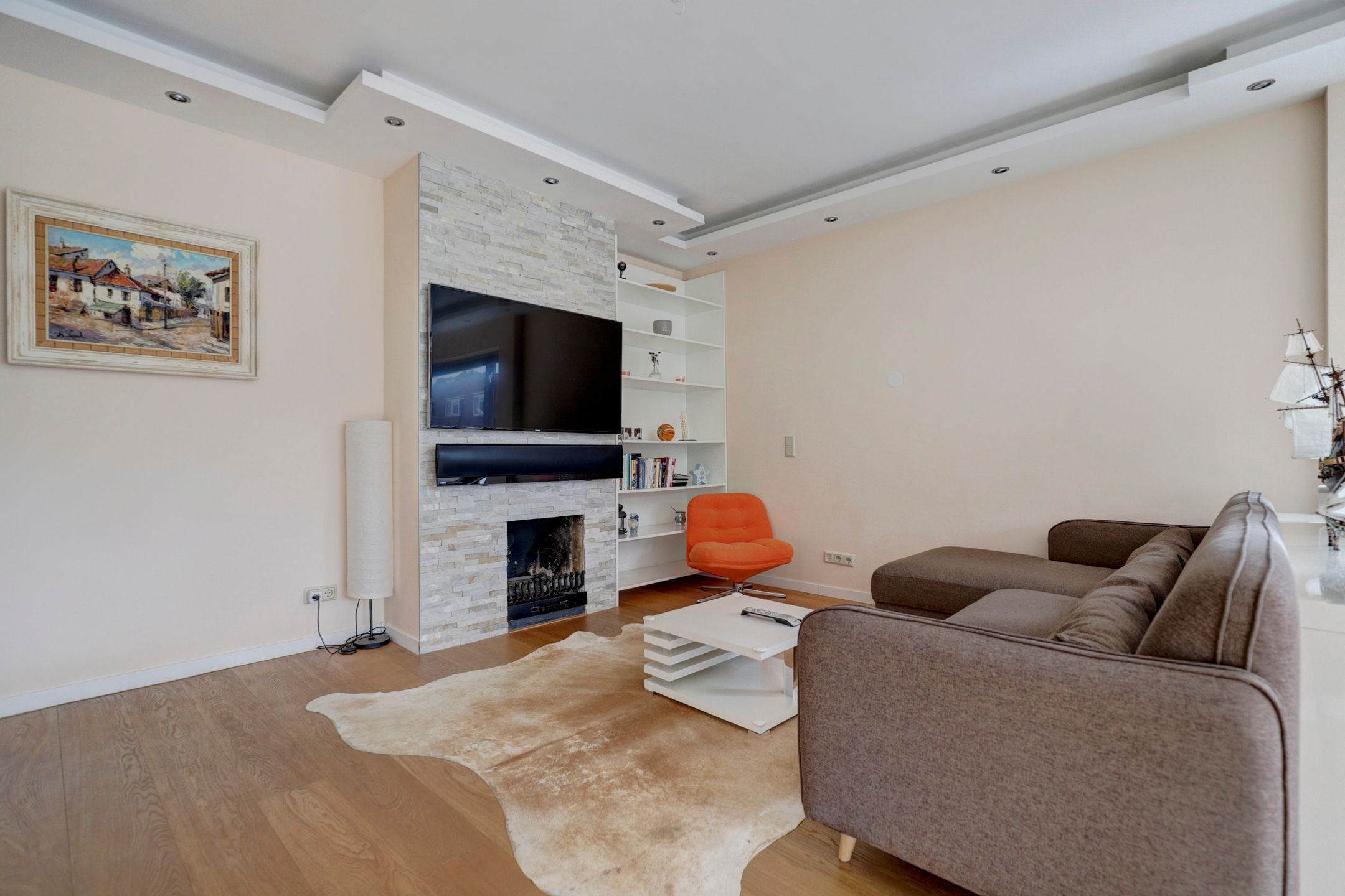 Foto 12 van Theresiastraat 12-B