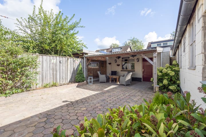 Photo 2 of Woolderweg 85