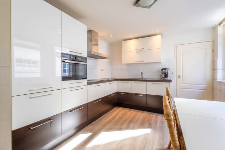 Photo 4 of Woolderweg 85