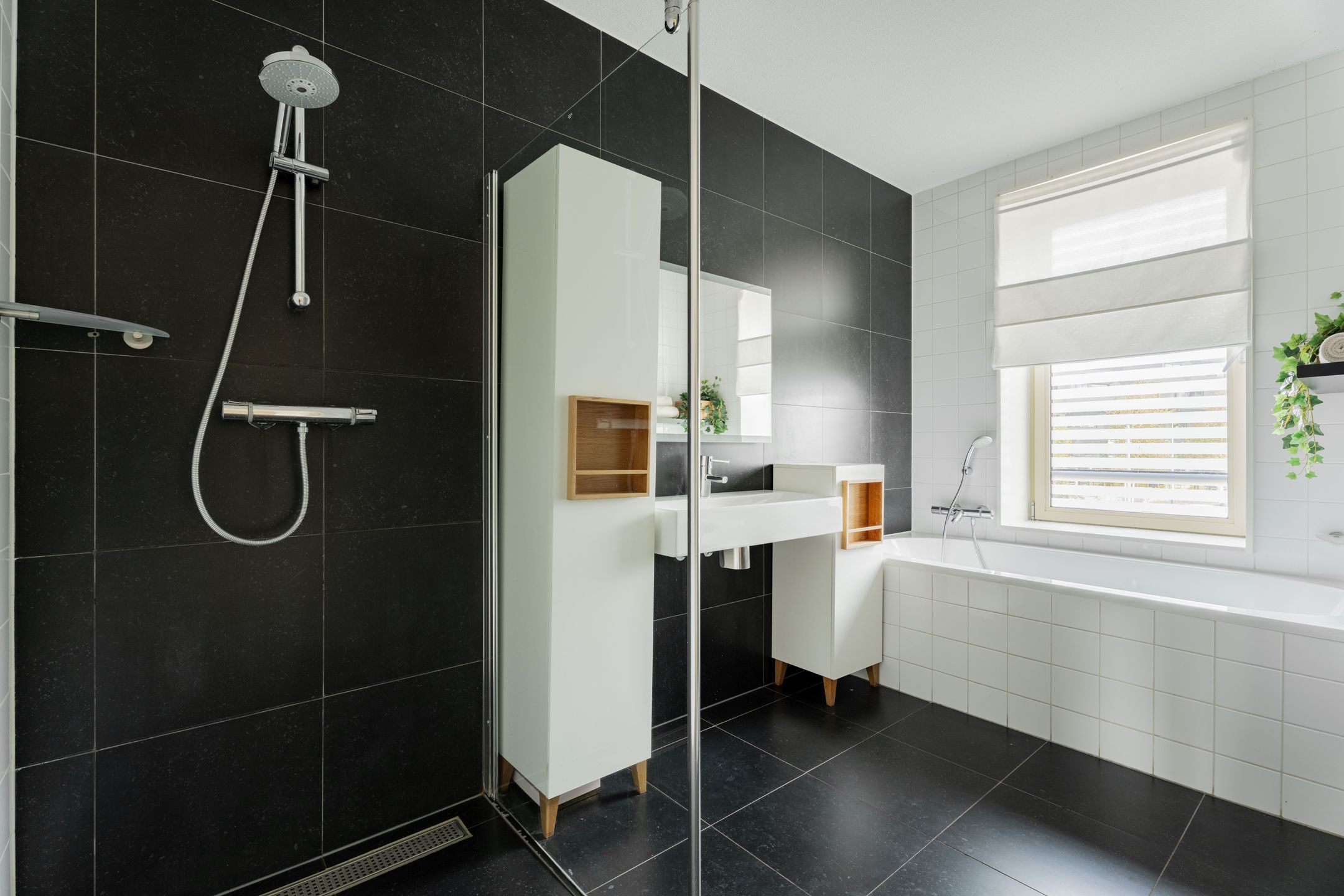 Photo 30 of Emmy Andriessestraat 4