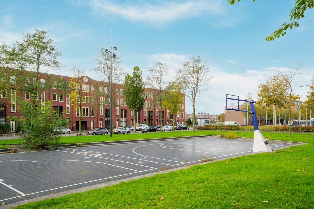 Photo 47 of Emmy Andriessestraat 4