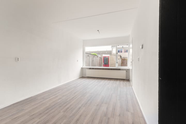 Photo 7 of Amerstraat 2