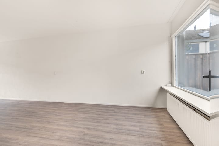 Photo 8 of Amerstraat 2