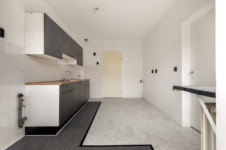 Photo 10 of Amerstraat 2