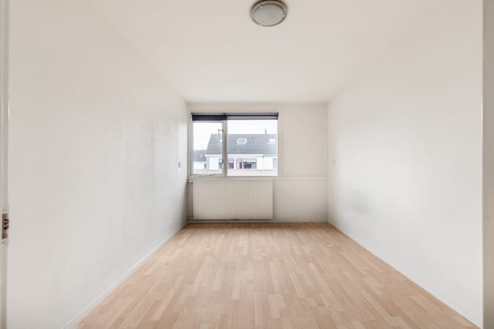 Photo 14 of Amerstraat 2