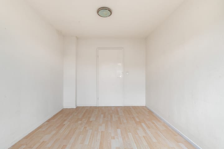 Photo 15 of Amerstraat 2