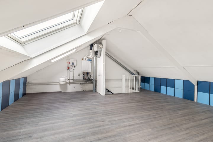 Photo 22 of Amerstraat 2