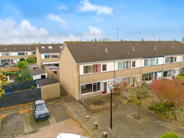 Photo 31 of Amerstraat 2