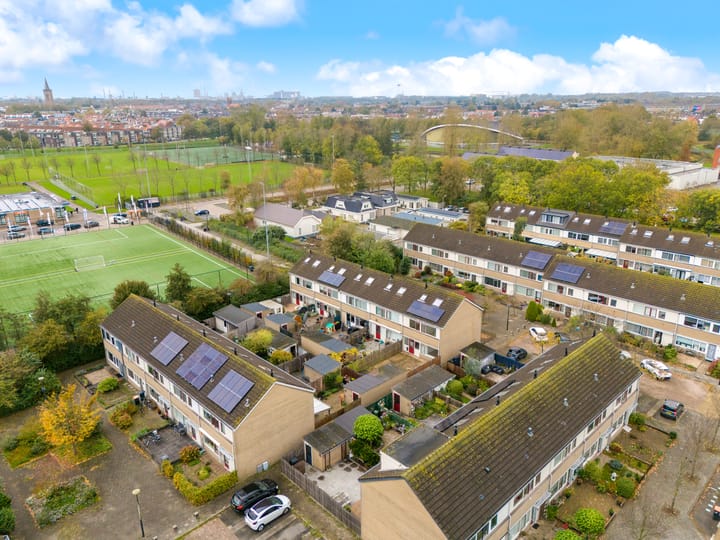 Photo 32 of Amerstraat 2