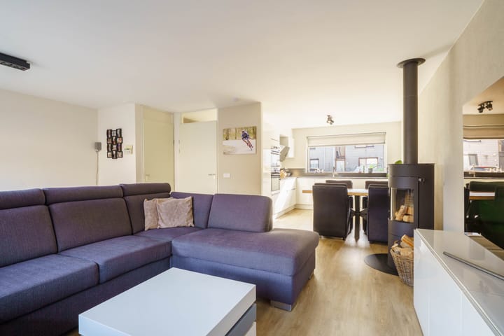 Photo 4 of Leo Gestelstraat 17