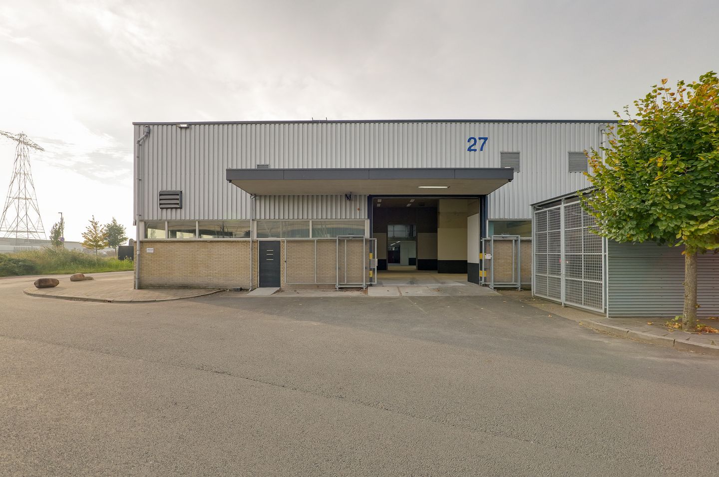 Bekijk foto 1 van Osloweg 25-27