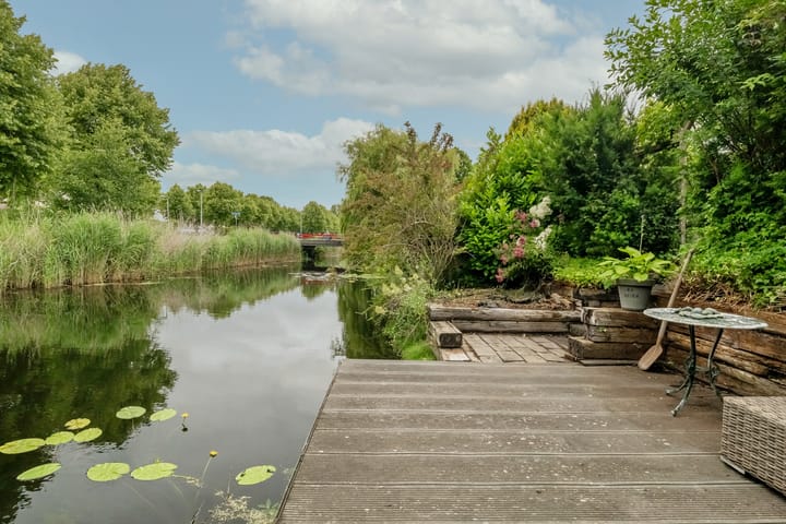 Photo 24 of Johan Huizingastraat 8