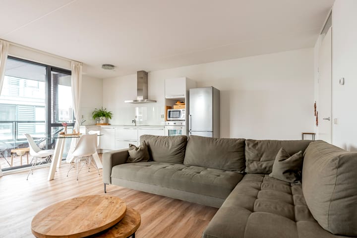 Photo 2 of IJslandstraat 66