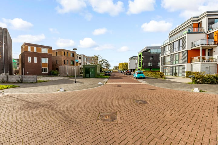 Photo 27 of IJslandstraat 66