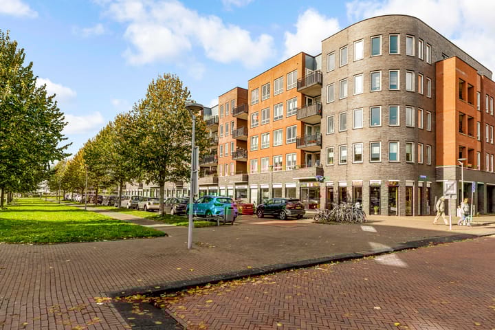 Photo 31 of IJslandstraat 66