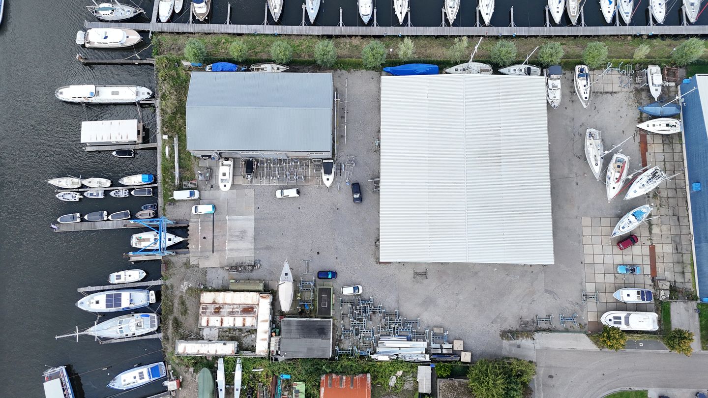 View photo 2 of Industrieweg 14-a