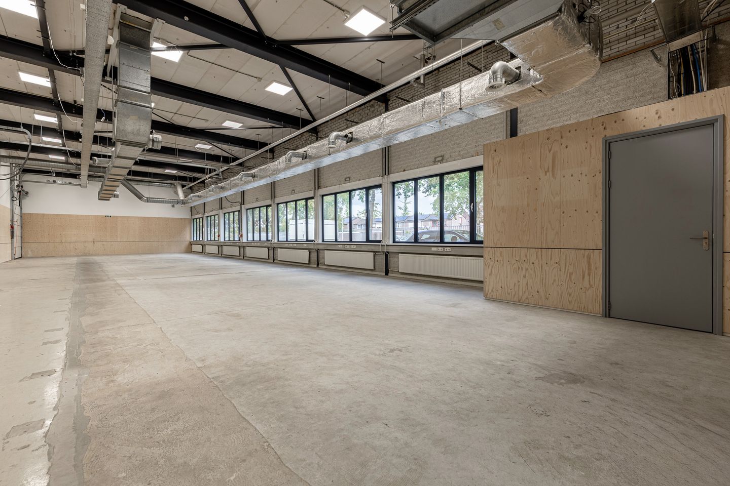 Bekijk foto 4 van Tarasconweg 2